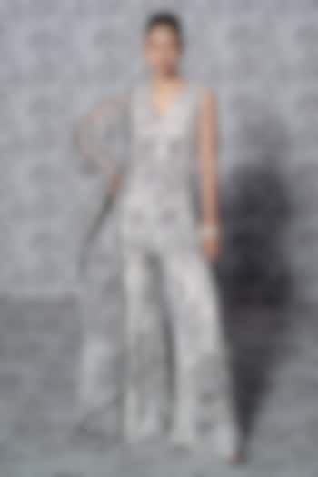 White Organza Embellished Kurta Set by Mishru at Pernia's Pop Up Shop