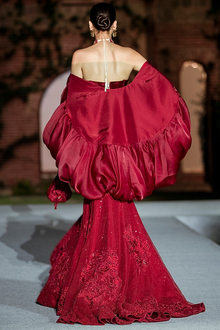 Red Tulle & Organza Bridal Lehenga Set by Mishru at Pernia's Pop Up Shop
