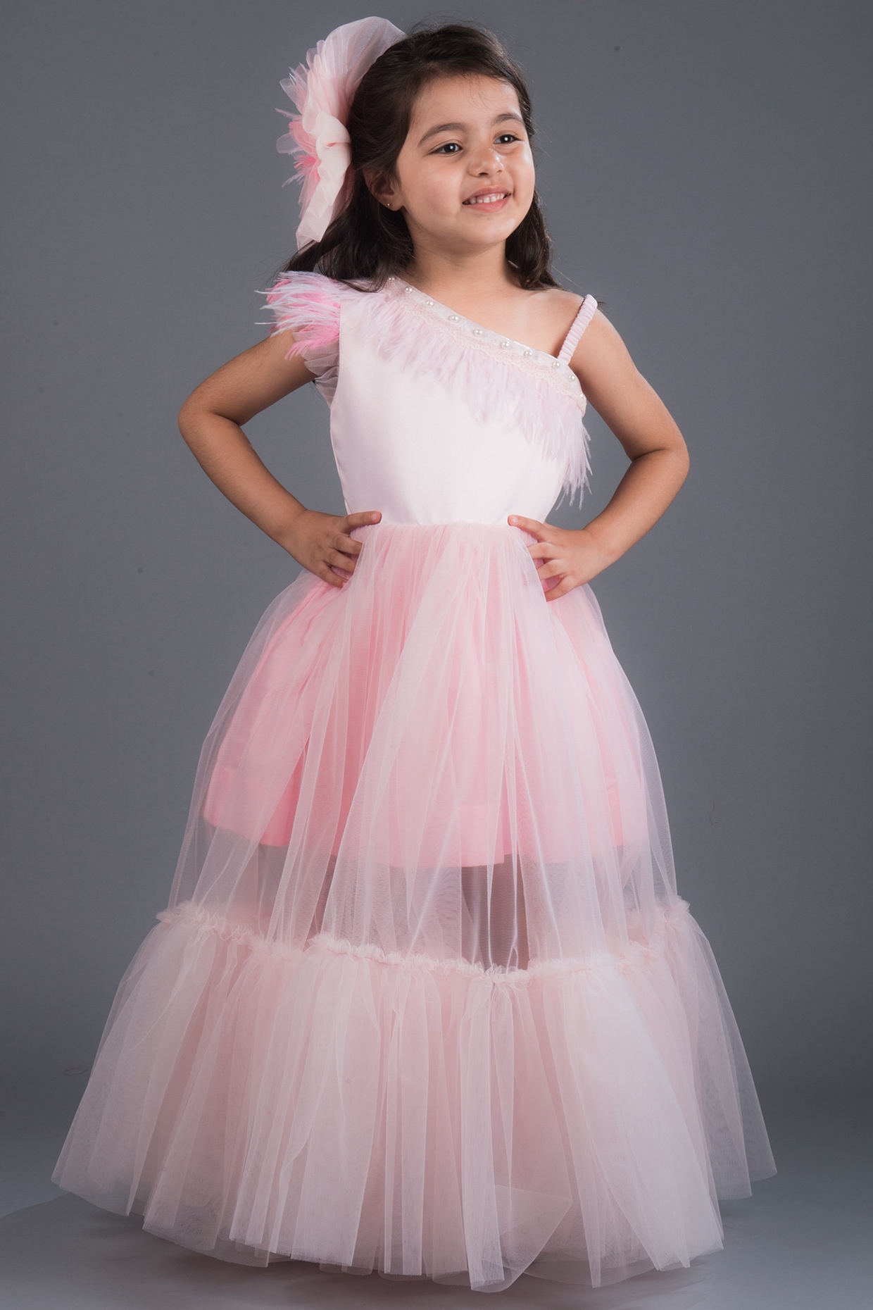 Amazon.com: Weileenice Light Pink Flower Girl Pageant Dress Ruffle Tulle  Little Girls Bridesmaid Party Princess Prom Formal Ball Gown 5 6 Peach  Toddler Vintage Wedding Birthday Puffy Dresses Sequin Christmas Gown:  Clothing,