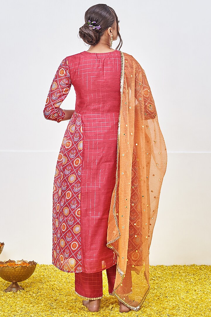 Pink Chanderi Silk Printed Kurta Set by Miar Designs-By Siddhi Shah at Pernia's Pop Up Shop
