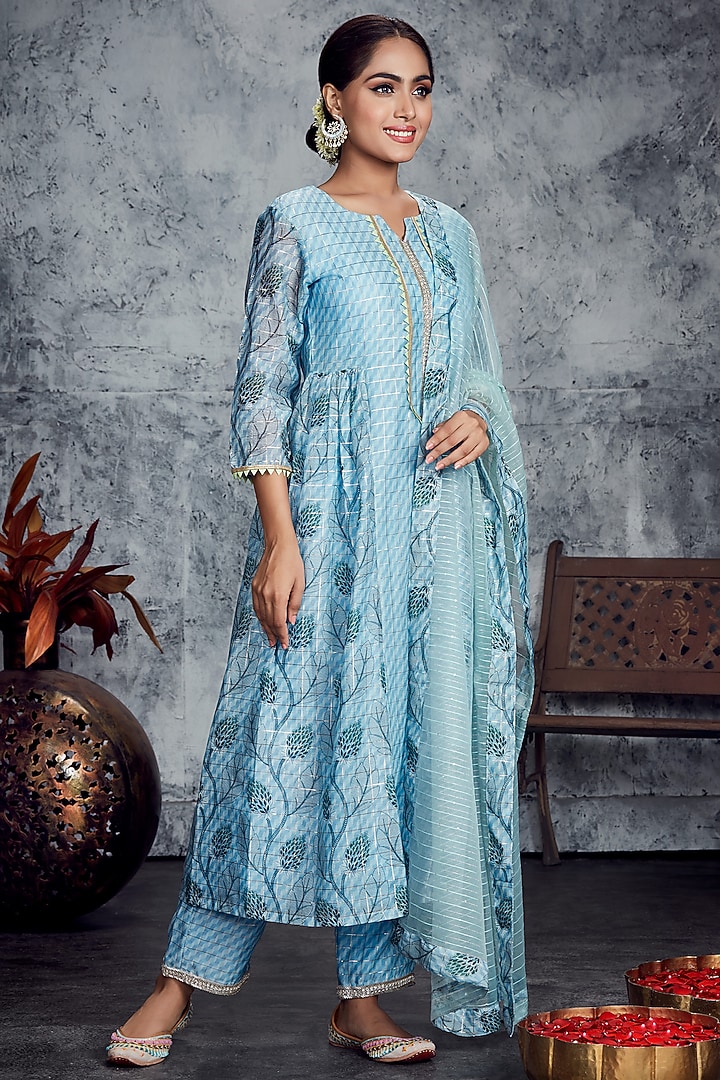 Light Blue Printed Side-Pleated Kurta Set by Miar Designs-By Siddhi Shah at Pernia's Pop Up Shop