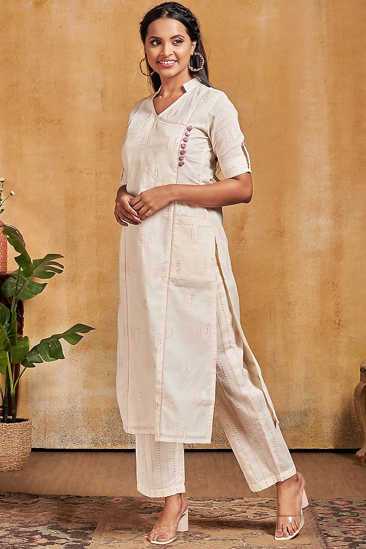Cream & Pink Embroidered Kurta Set by Miar Designs-By Siddhi Shah