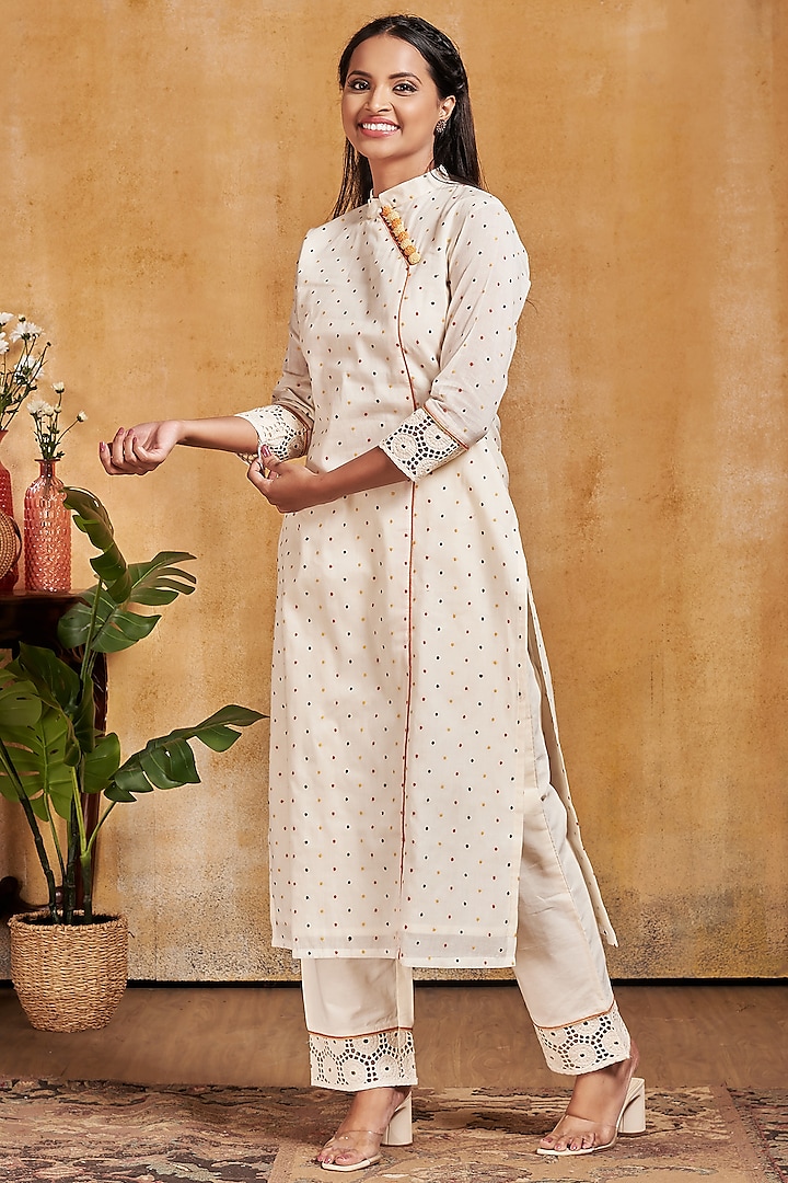 Ivory Embroidered Kurta Set by Miar Designs-By Siddhi Shah