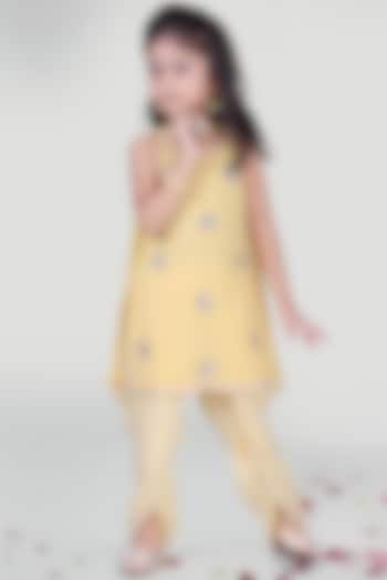 Pastel Yellow Kurta Set For Girls by Mini Chic