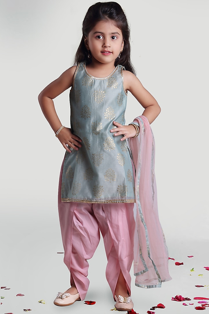 Sea Green Kurta Set With Lace Detailing For Girls by Mini Chic