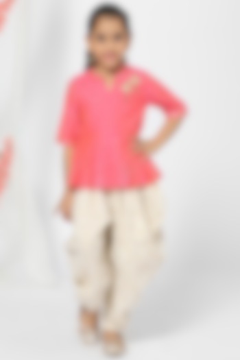 Rose Pink Silk Blend Kurta Set For Girls by Mini Chic at Pernia's Pop Up Shop