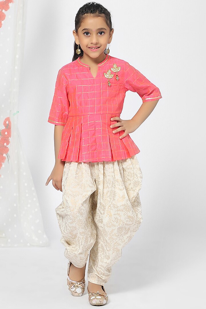 Rose Pink Silk Blend Kurta Set For Girls by Mini Chic at Pernia's Pop Up Shop