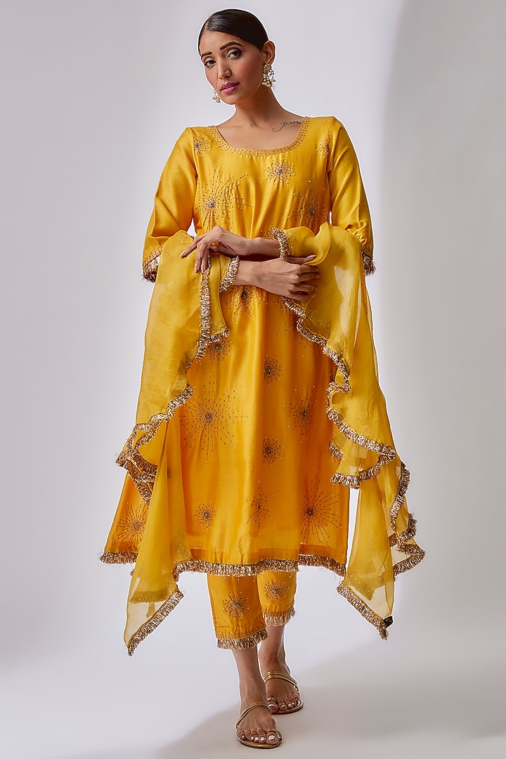 Yellow Silk Chanderi Hand Embellished A-Line Kurta Set by Midushi Bajoria at Pernia's Pop Up Shop