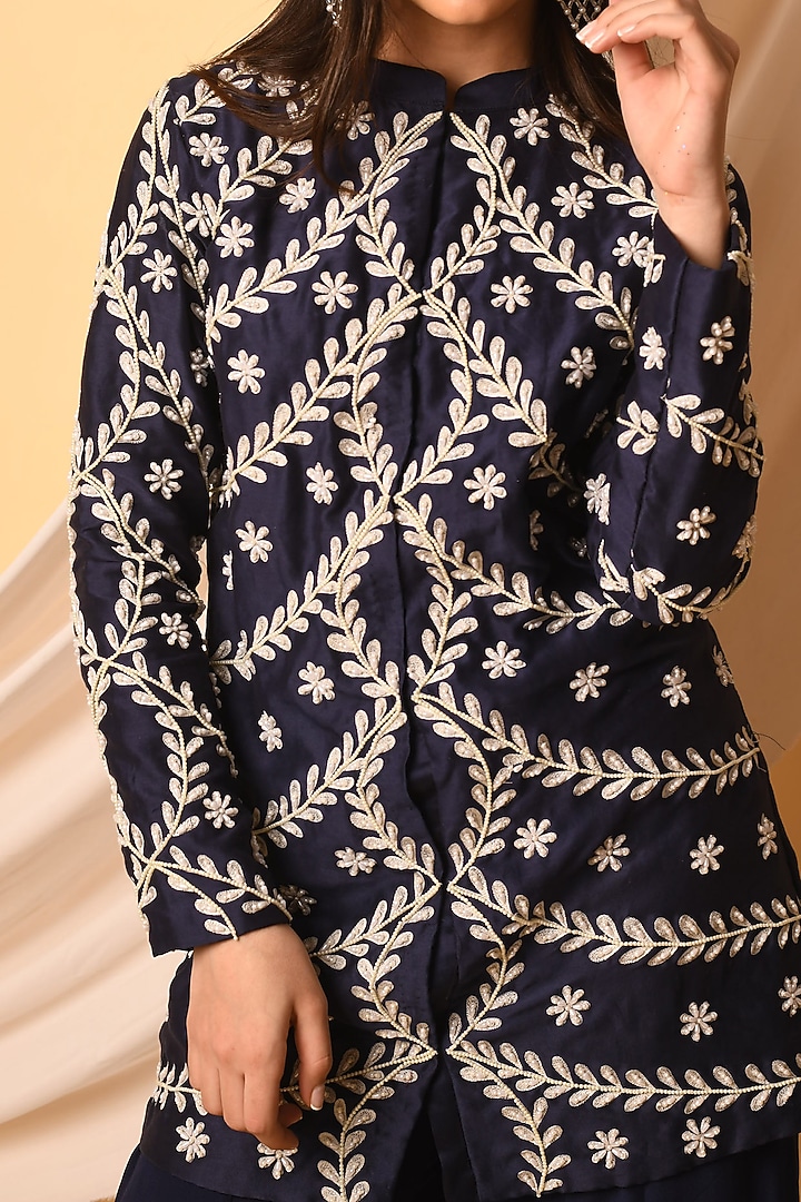 Navy Blue Embroidered Kurta Set by Midushi Bajoria at Pernia's Pop Up Shop