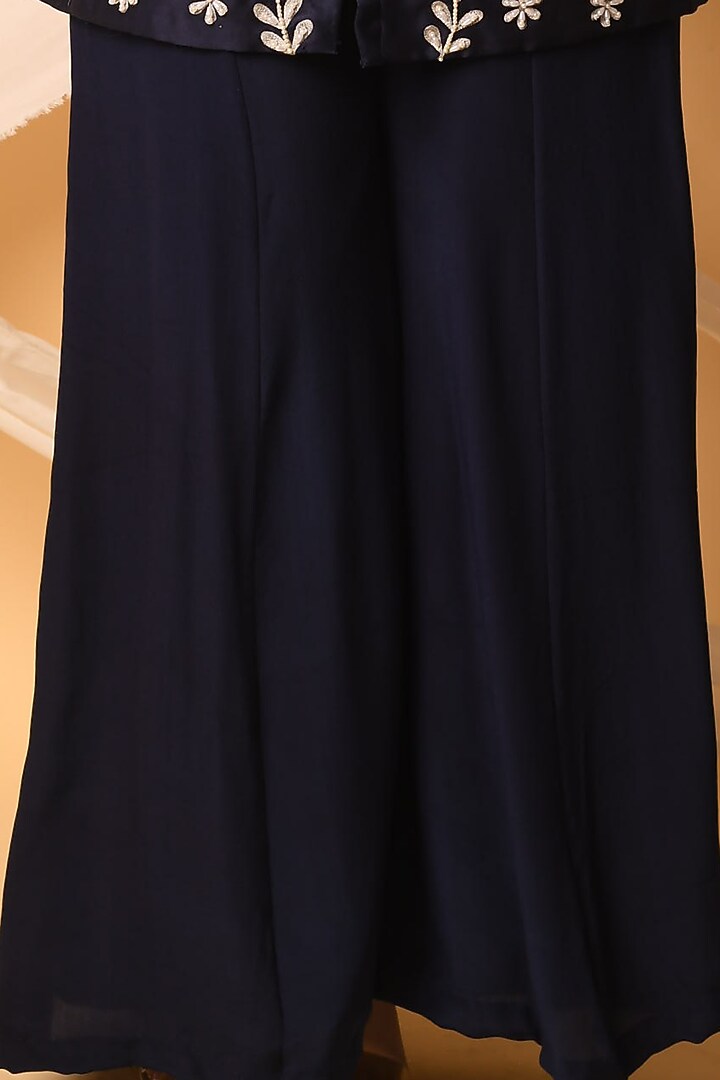 Navy Blue Embroidered Kurta Set by Midushi Bajoria at Pernia's Pop Up Shop