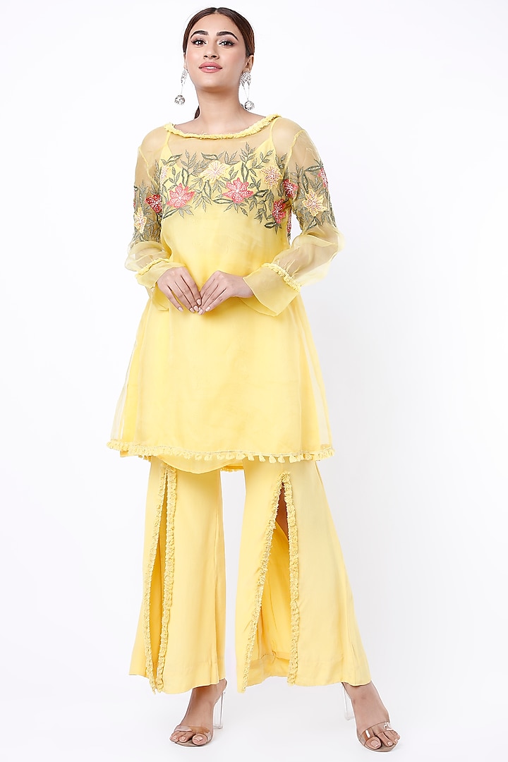 Yellow Pure Silk Kurta Set by Midushi Bajoria