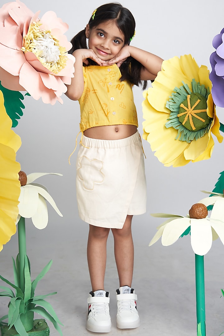 Yellow Mangalgiri Cotton Printed Crop Top For Girls by Miko Lolo