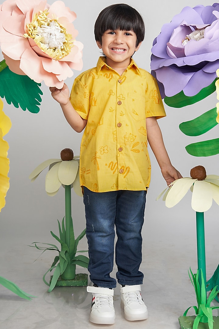 Yellow Mangalgiri Cotton Printed Shirt For Boys by Miko Lolo