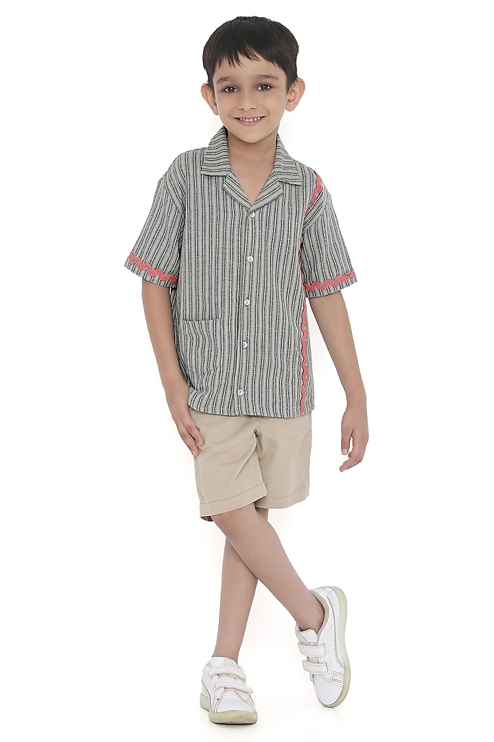 Green Cotton Jacquard Shirts For Boys by Miko Lolo