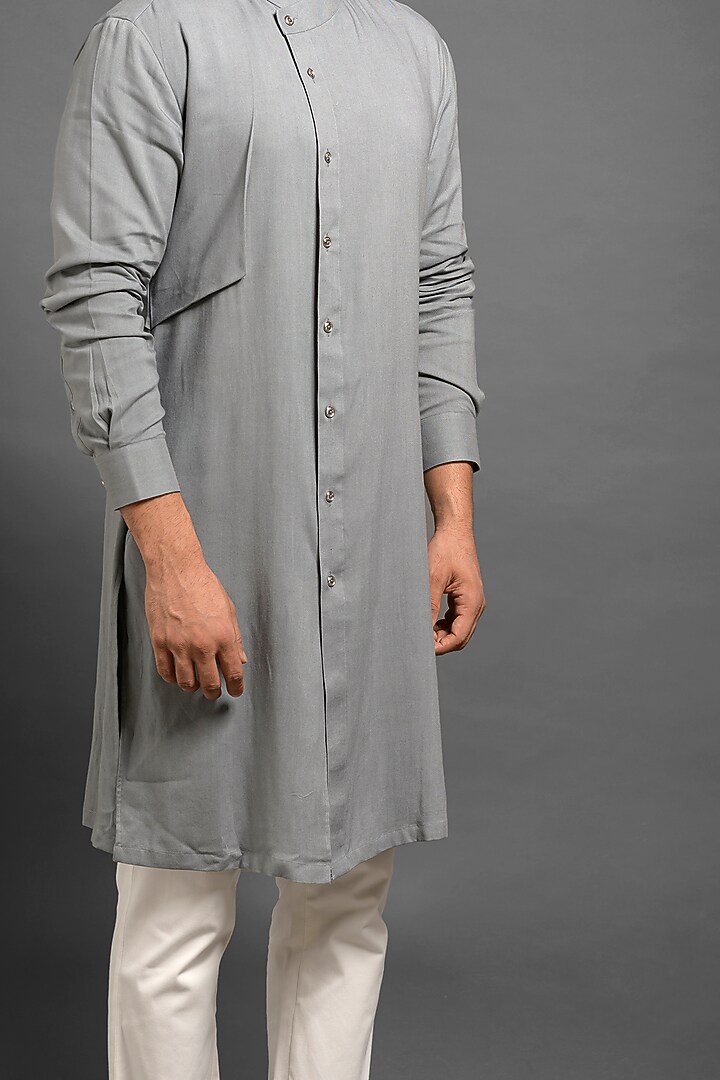Grey Shifted Kurta With Small Flap by Mitesh Lodha at Pernia's Pop Up Shop