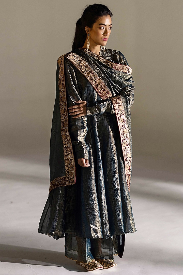 Aegean Silk Woven Embroidered Kurta Set by Mimamsaa at Pernia's Pop Up Shop