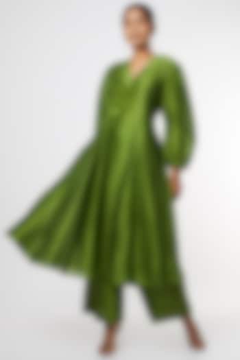 Mehendi Green Silk Chanderi Flared Kurta Set by Mimamsaa