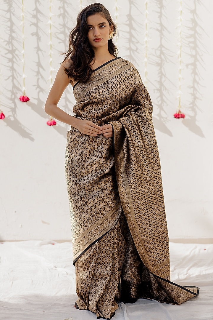 Charcoal Pure Handloom Silk Wedding Saree Set by Mimamsaa at Pernia's Pop Up Shop