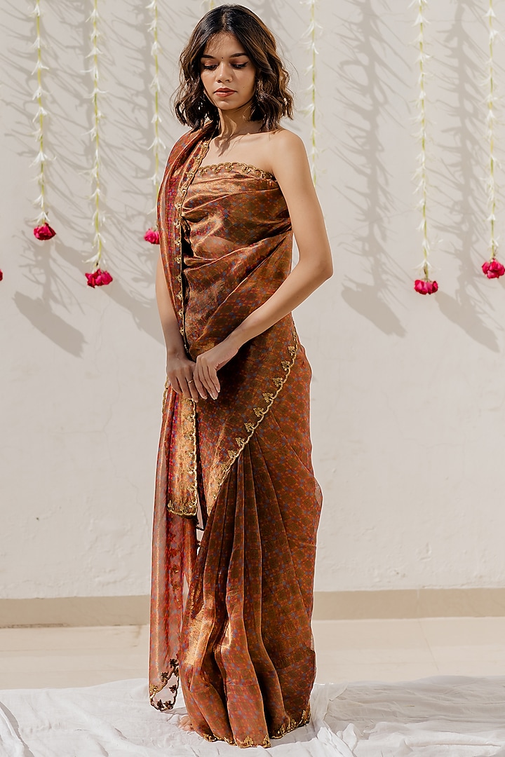 Magenta Tissue Silk Saree Set by Mimamsaa