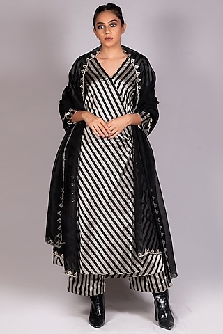 Black & Silver Handwoven Angrakha Kurta Set by Mimamsaa