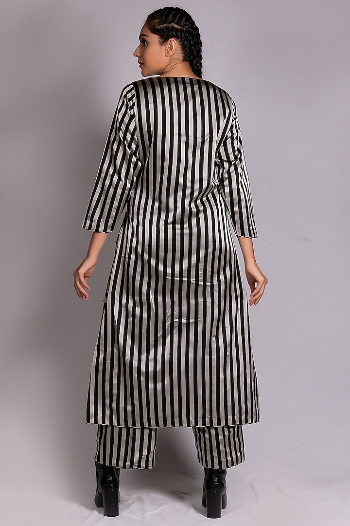 Black & Silver Handwoven Angrakha Kurta Set by Mimamsaa at Pernia's Pop Up Shop
