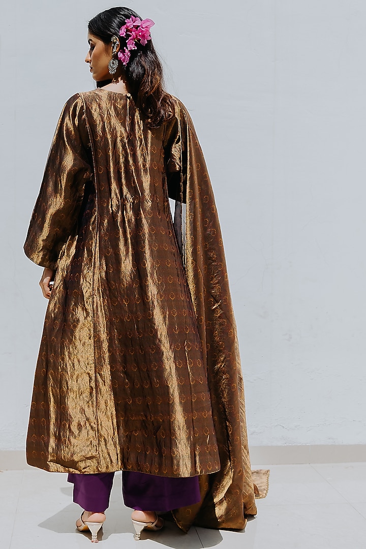 Antique Gold Kalidar Kurta Set by Mimamsaa at Pernia's Pop Up Shop