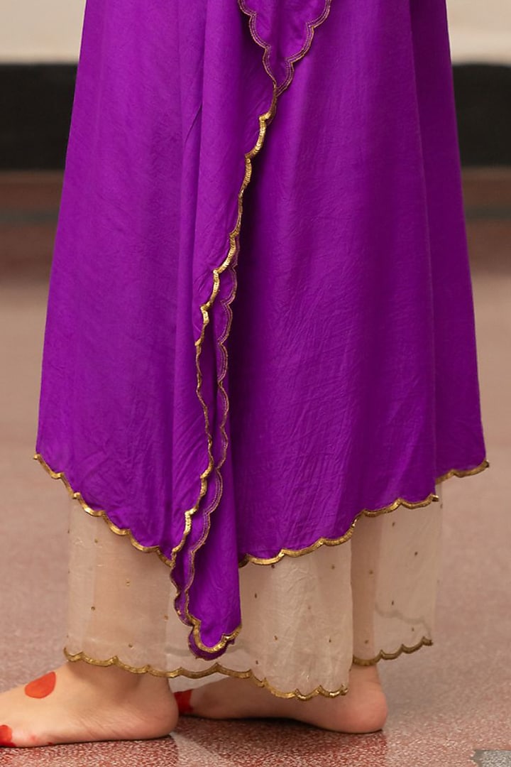 Violet Moonga Silk Embroidered Woven Kaftan Set by Mimamsaa at Pernia's Pop Up Shop