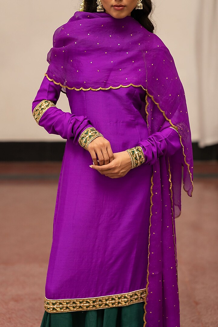 Violet Organza Silk Embroidered Woven Dupatta by Mimamsaa at Pernia's Pop Up Shop