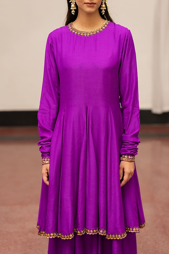 Violet Moonga Silk Embroidered Woven Kurta Set by Mimamsaa at Pernia's Pop Up Shop