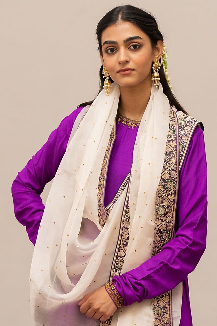 Ivory Organza Silk Embroidered Woven Dupatta by Mimamsaa at Pernia's Pop Up Shop