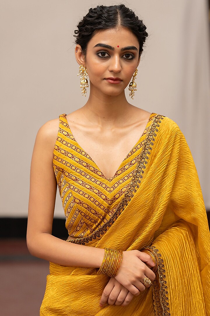 Golden Yellow Crushed Silk Embroidered Woven Wedding Saree Set by Mimamsaa at Pernia's Pop Up Shop