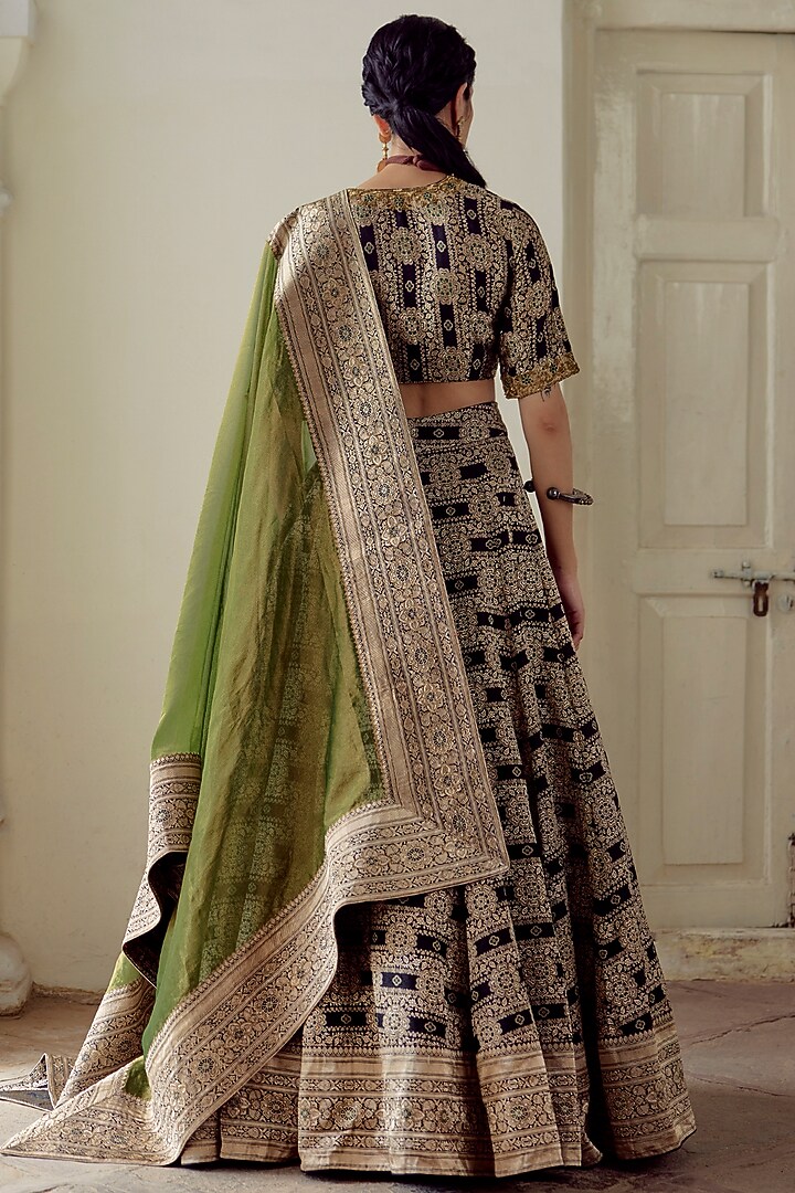 Green Tissue Embroidered Woven Dupatta by Mimamsaa at Pernia's Pop Up Shop