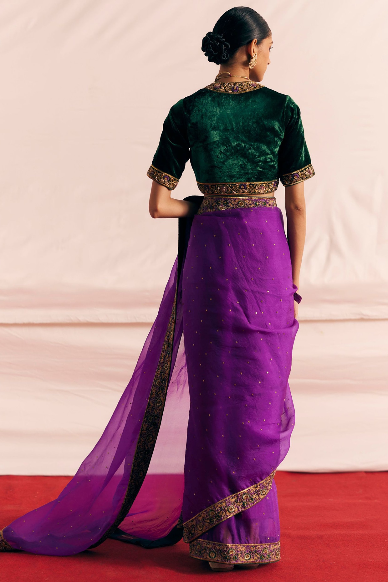 Buy Violet Sarees for Women by GRIVA DESIGNER Online | Ajio.com