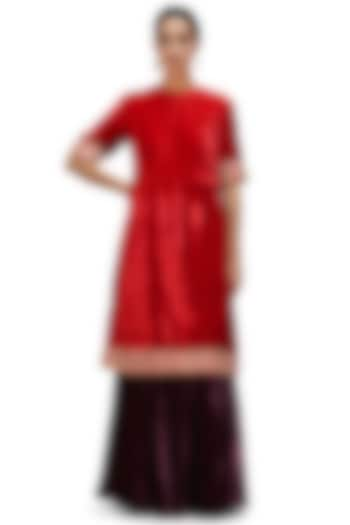 Red & Garnet Green Velvet Applique Embroidered Kurta Set by Mimamsaa at Pernia's Pop Up Shop