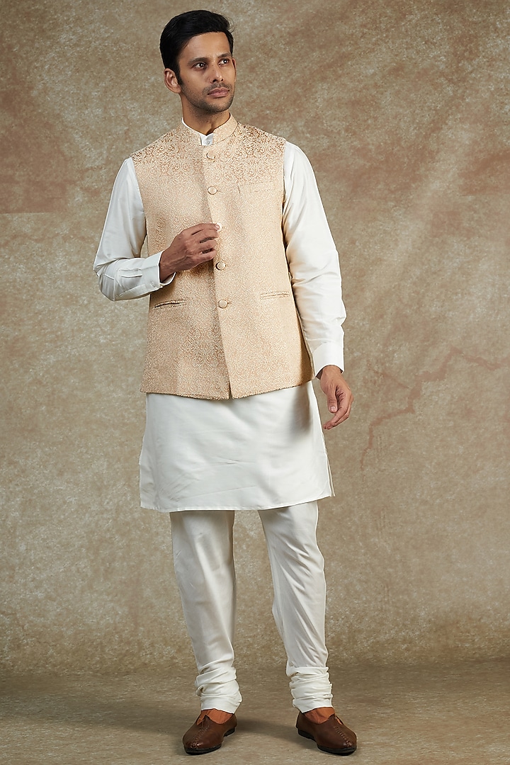 Peach Jacquard Bundi Jacket Set by Minaki Men at Pernia's Pop Up Shop