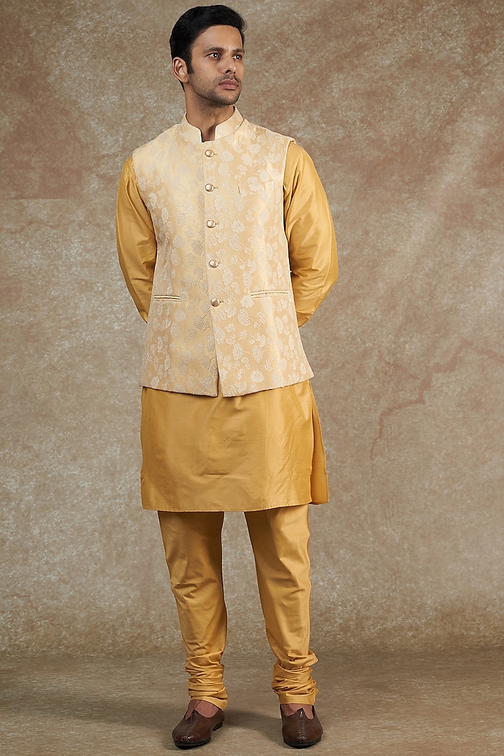 Gold Silk Embroidered Bundi Jacket Set by Minaki Men at Pernia's Pop Up Shop