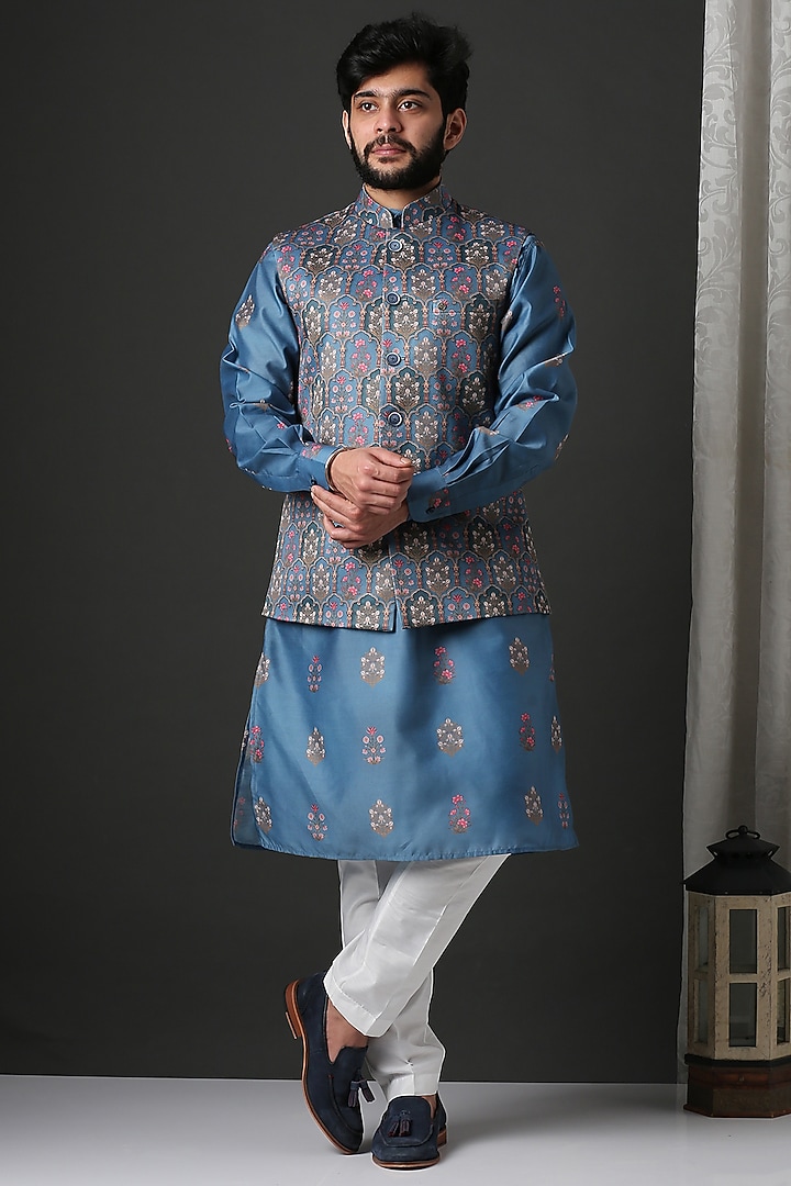 Blue Kurta Set With Printed Bundi Jacket by Minaki Men at Pernia's Pop Up Shop