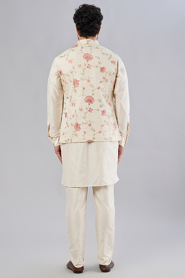 Off-White Embroidered Bundi Jacket With Kurta Set by Minaki Men at Pernia's Pop Up Shop