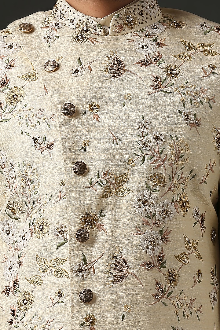 Cream Hand Embroidered Groom Sherwani Set by Minaki Men at Pernia's Pop Up Shop