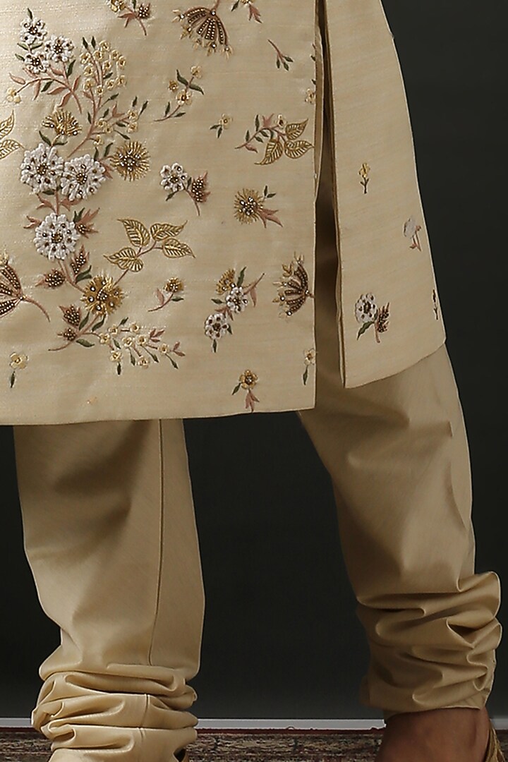 Cream Hand Embroidered Groom Sherwani Set by Minaki Men at Pernia's Pop Up Shop