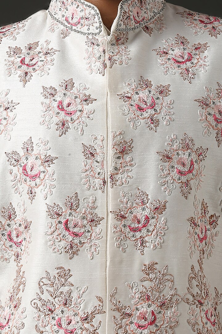 Off-White Hand Embroidered Groom Sherwani Set by Minaki Men at Pernia's Pop Up Shop