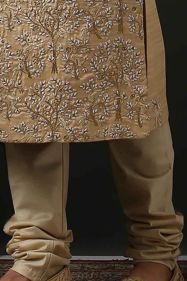 Cream Hand Embroidered Groom Sherwani Set by Minaki Men at Pernia's Pop Up Shop