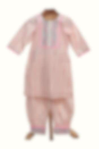 Pink Cotton Printed Kurta Set For Girls by MINIME ORGANICS at Pernia's Pop Up Shop