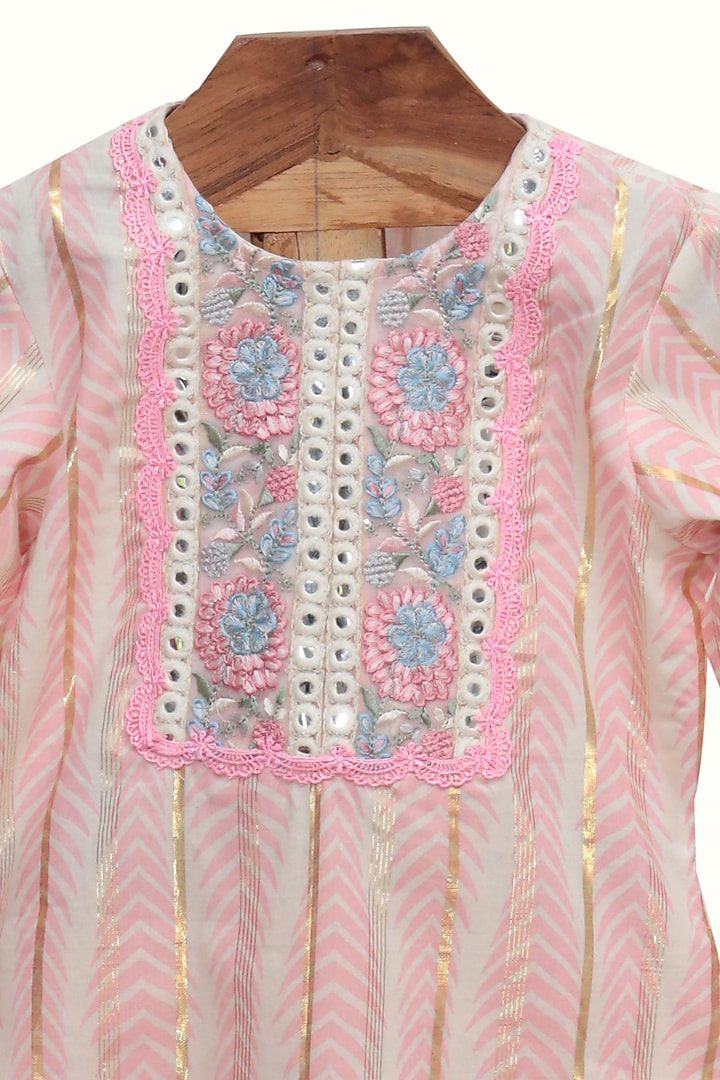 Pink Cotton Printed Kurta Set For Girls by MINIME ORGANICS at Pernia's Pop Up Shop