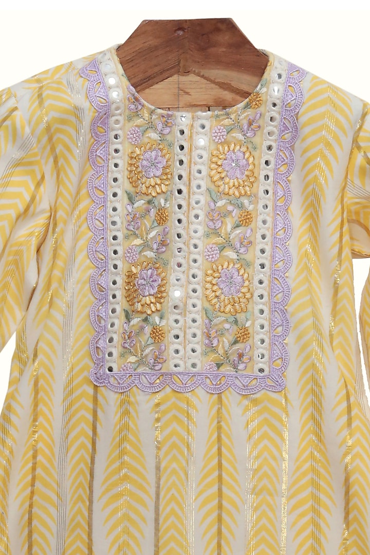Yellow Cotton Printed Kurta Set For Girls by MINIME ORGANICS at Pernia's Pop Up Shop