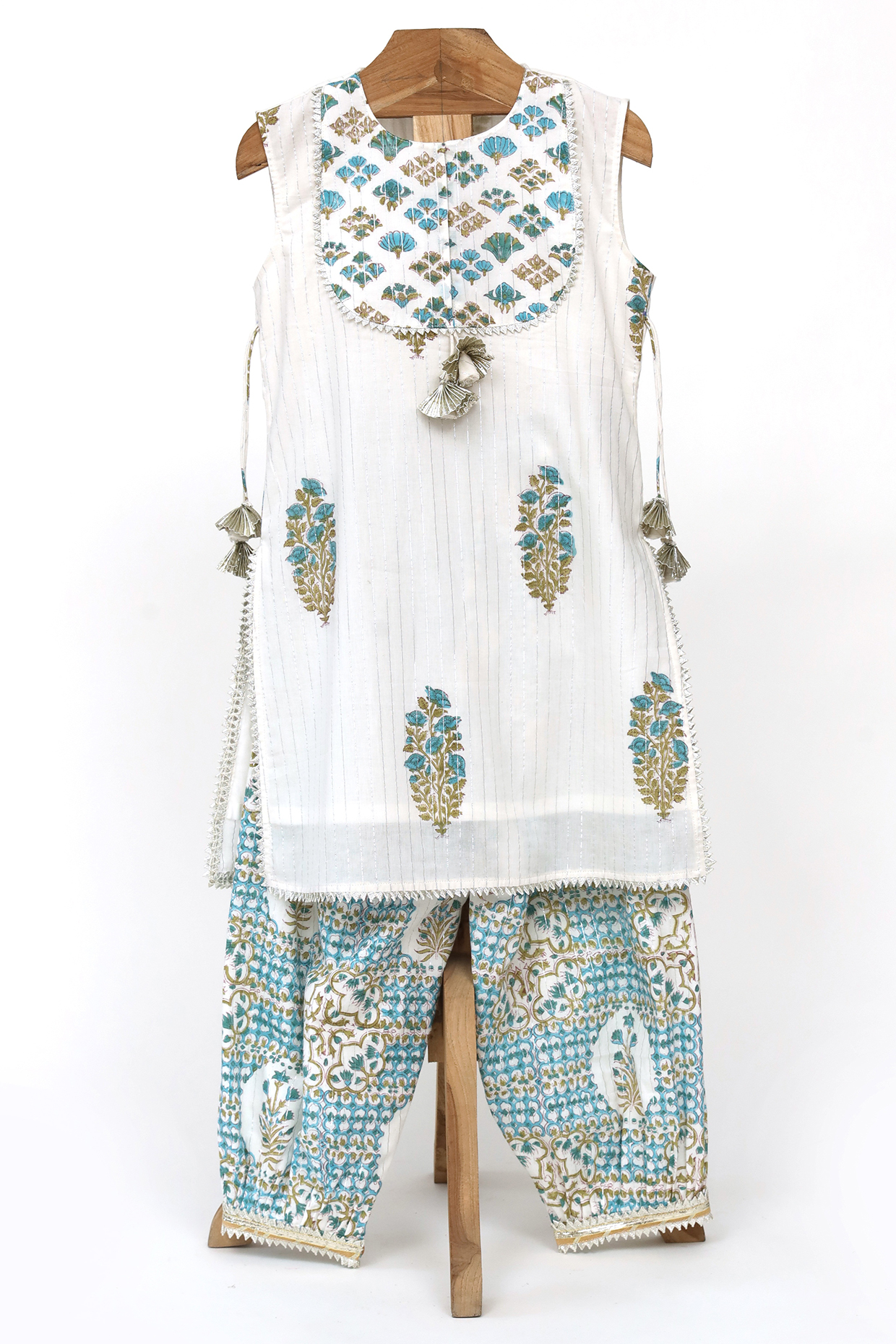 White Silver Lurex Kurta Set For Girls by MINIME ORGANICS