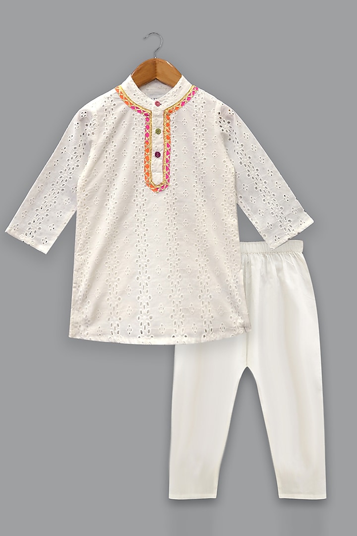 White Cotton Embroidered Kurta Set For Boys by A.T.U.N. (All Things Uber Nice)