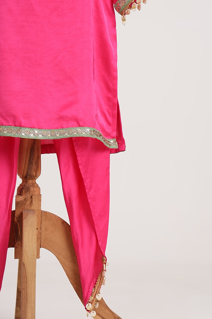 Pink Flat Raw Silk Kurta Set For Girls by MINIME ORGANICS at Pernia's Pop Up Shop