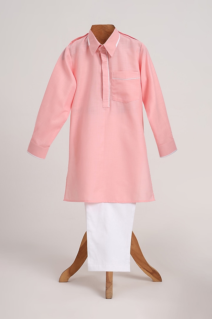 Light Pink Cotton Linen Kurta Set For Boys by MINIME ORGANICS at Pernia's Pop Up Shop