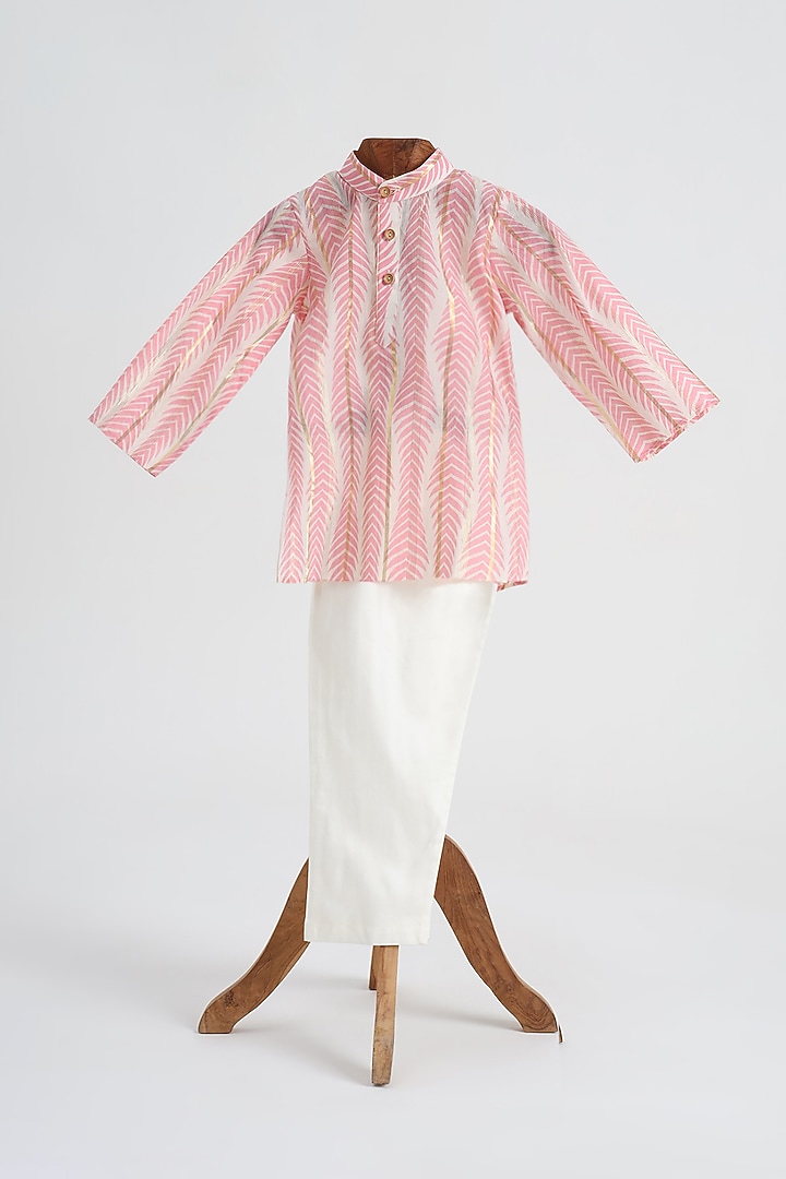 Pink Cotton Kurta Set For Boys by MINIME ORGANICS at Pernia's Pop Up Shop